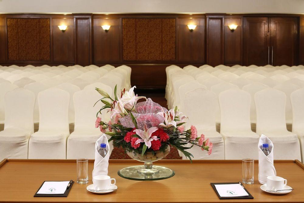 Greenpark Chennai Zewnętrze zdjęcie The meeting room of the 1st ASEAN Summit