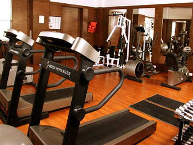 Greenpark Chennai Zewnętrze zdjęcie A gym