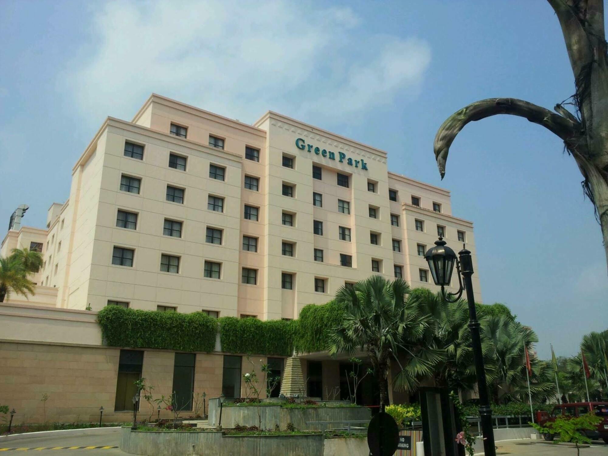 Greenpark Chennai Zewnętrze zdjęcie Green Park Hotel